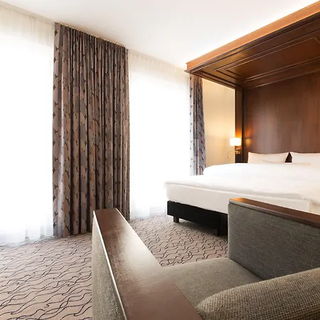 Advastay By King's 4* München