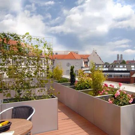 Advastay By King's 4*