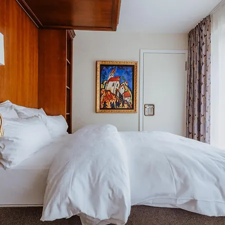Advastay By King's 호텔