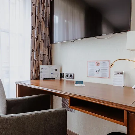 Hotell Advastay By King's