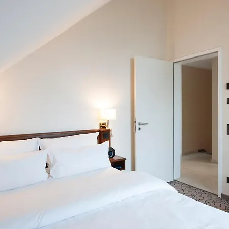Szálloda Advastay By King's 4*