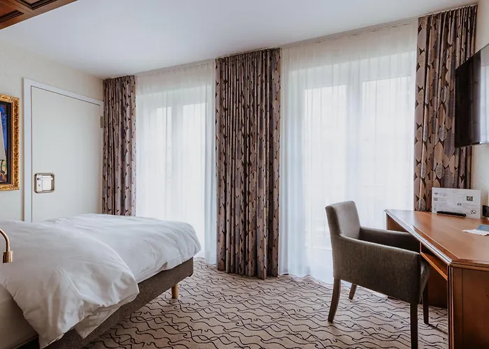 Advastay By King's מלון