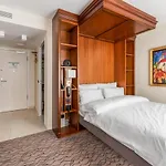 Advastay By King's Hotel