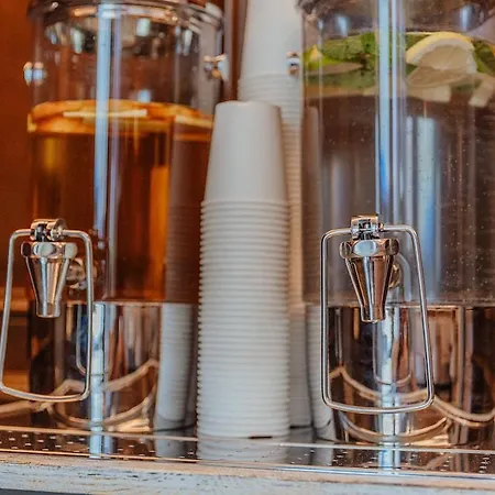 Advastay By King's 4*