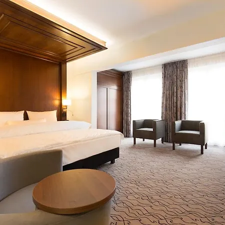 Hotel Advastay By King's 4*