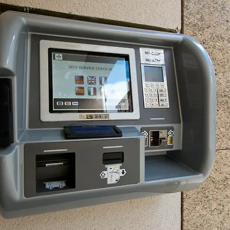 Advastay By King's Hotel 4*